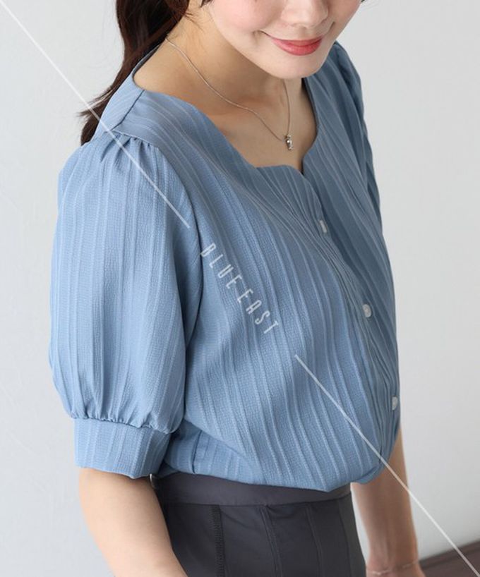 日本 BLUE EAST - 韓國製 心型領細緻泡泡短袖襯衫-白