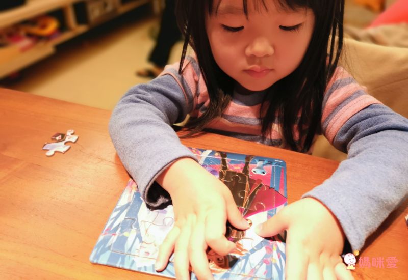 木製拼圖盒-多美小汽車