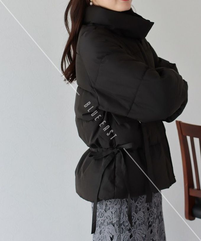 日本 BLUE EAST - 修身甜美側綁帶保暖科技羽絨外套-米