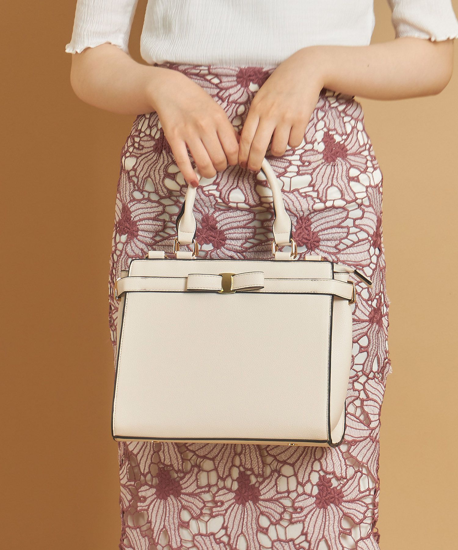 日本 tocco-closet - 蝴蝶結金釦手提包/側背包-氣質杏