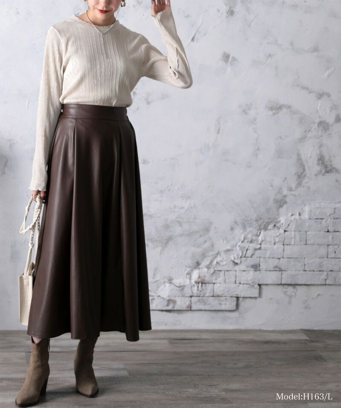 日本 Classical Elf - 圓領細坑條光澤感薄長袖上衣-象牙白