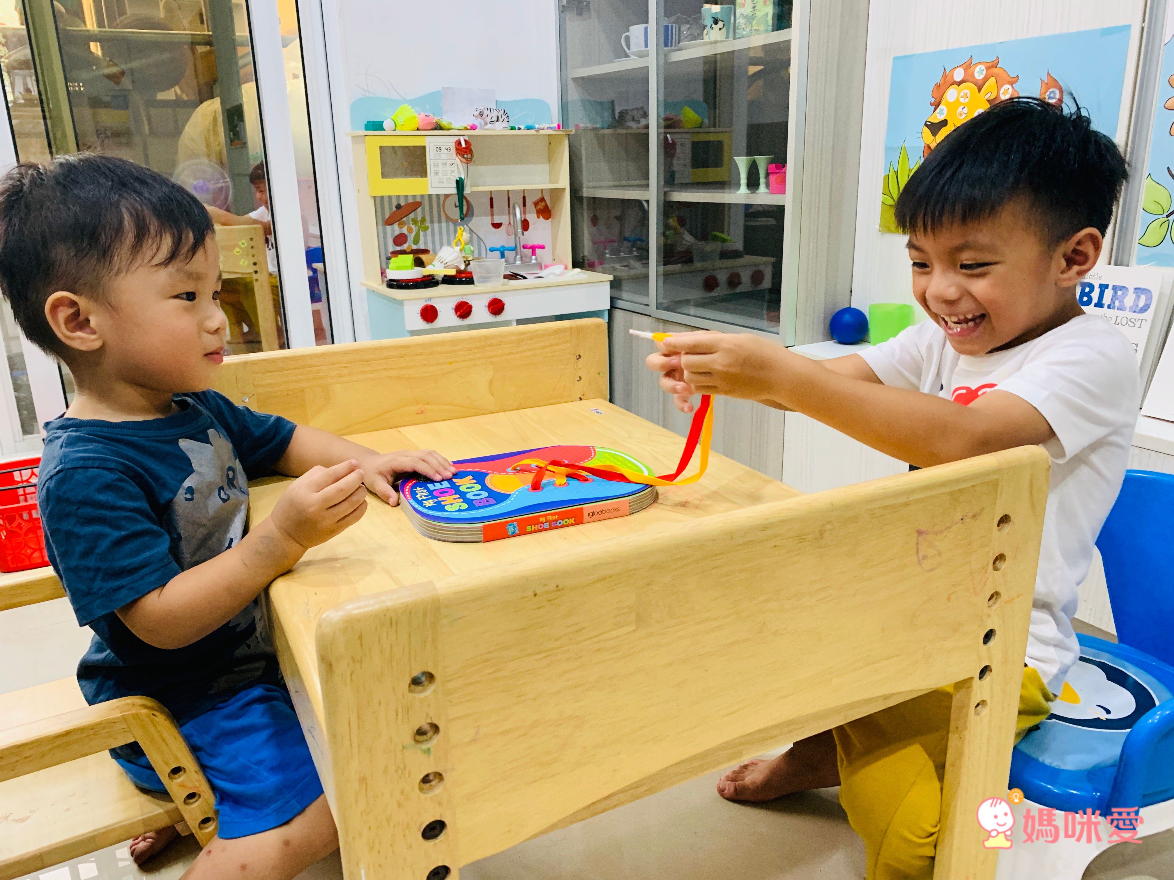幼兒外文操作書！生活自理輕鬆學！戒尿布|好禮貌|綁鞋帶
