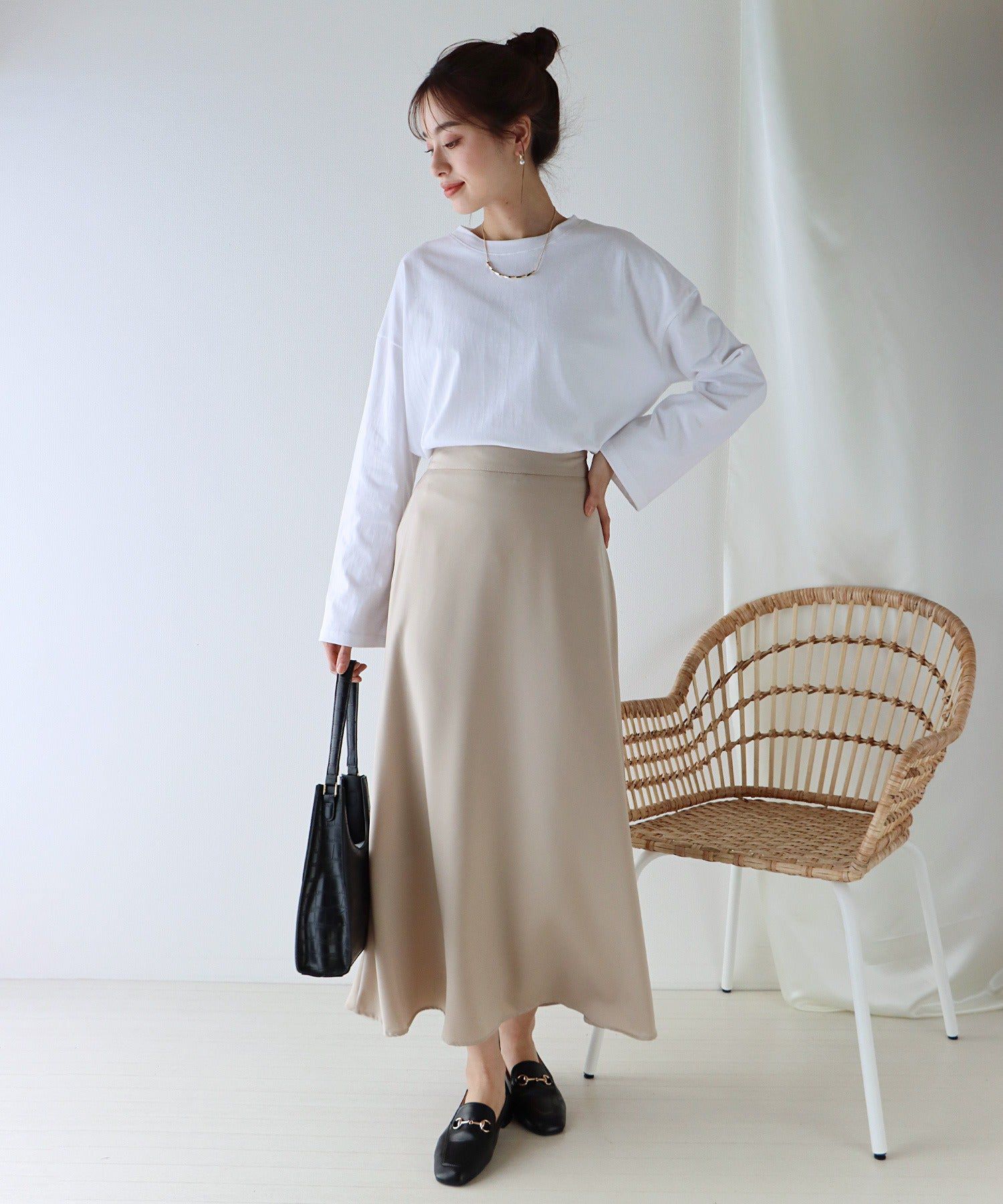 日本 BLUE EAST - 圓領百搭柔軟薄長袖上衣-條紋-深藍