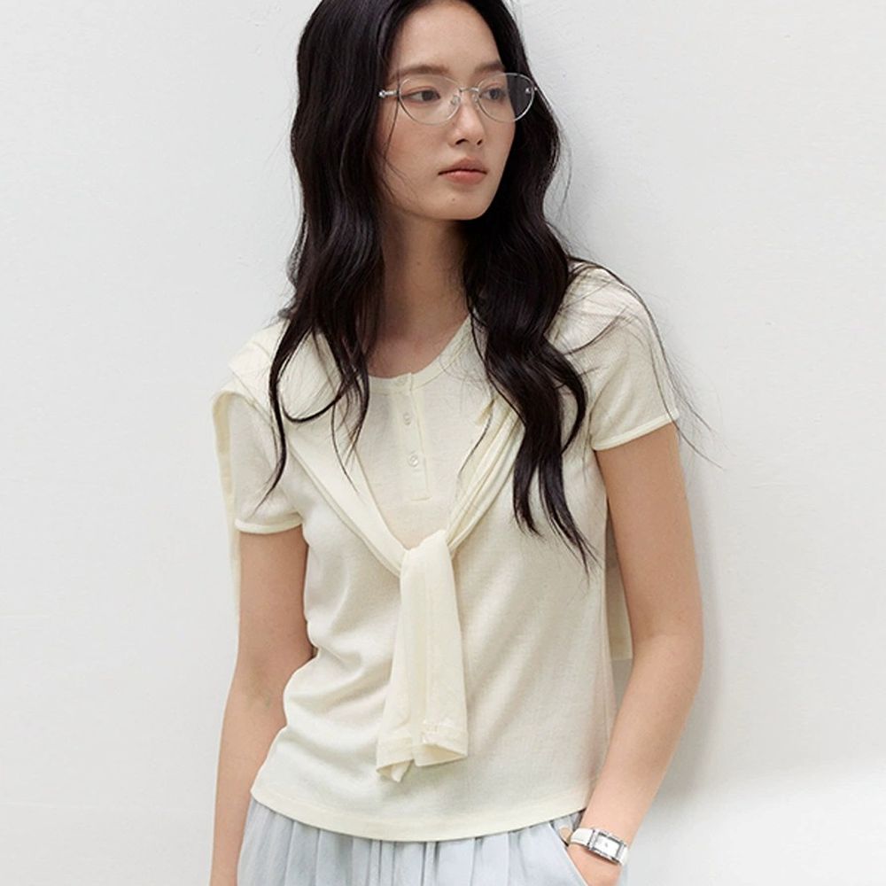 柔軟天絲混亞麻開釦羅紋短袖上衣-米白