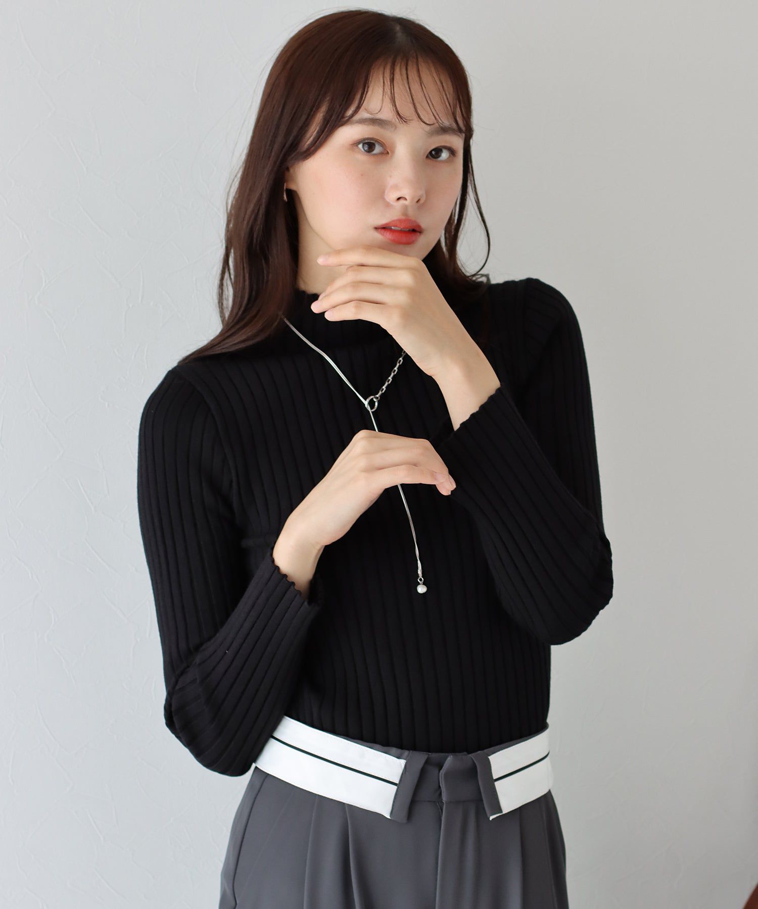 日本 BLUE EAST - 彈性百搭羅紋長袖上衣-黑