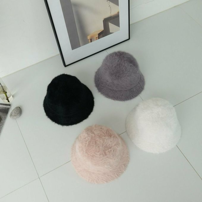 韓國配件連線 - 冬日保暖毛絨鐘型帽-白 (FREE)