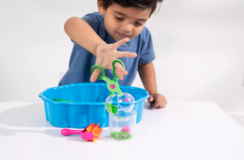 輕捏好塑形【美國Educational Insights 粒粒黏土】不卡指縫！