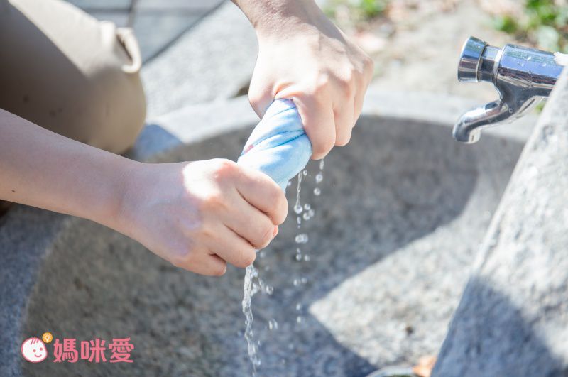 日本涼感雜貨 - 水涼感巾-漸層結晶-藍 (30x100cm)