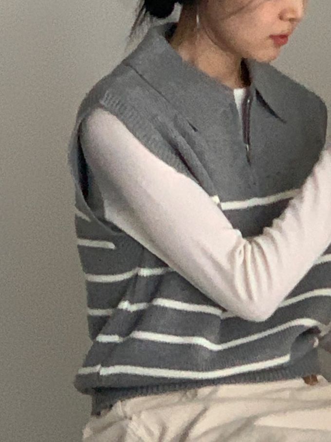 韓國女裝連線 - 拉鍊翻領條紋針織背心-灰 (FREE)