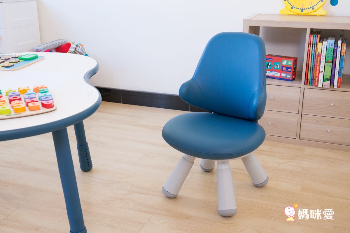 iloom怡倫家居 - Wing Kids 成長學童椅(全皮革)/成長椅-靜謐藍