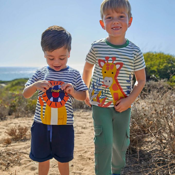 英國 JoJo Maman BeBe - 超優質嬰幼兒童100％純棉短袖上衣/ T-shirt/ 動物T-長頸鹿吃草