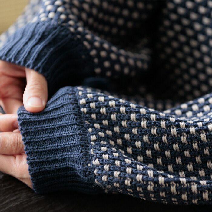 日本 ihuu - 格子編織落肩氣球袖毛衣-磚紅x杏