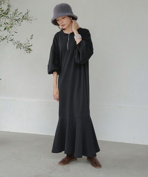 日本 Bab - 2WAY圓領印花魚尾洋裝-摩卡