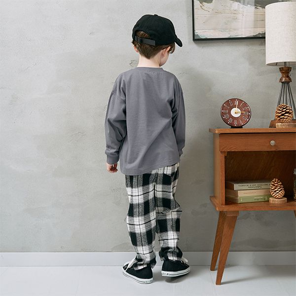 日本 b-ROOM - 定番標語百搭長袖上衣-象牙白