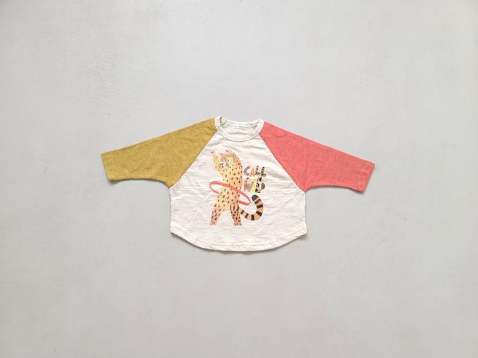 韓國 Mimico - 動物印撞色長袖上衣-呼拉圈花豹