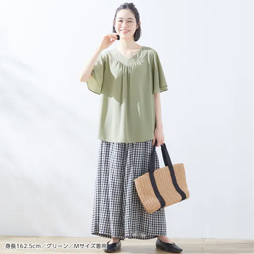 日本 BELLUNA - V領優雅飄逸荷葉袖短袖上衣-黑