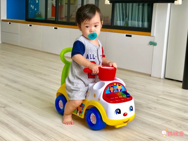 美國Fisher-Price 費雪 - 費雪牌little people 樂隊遊行騎乘玩具