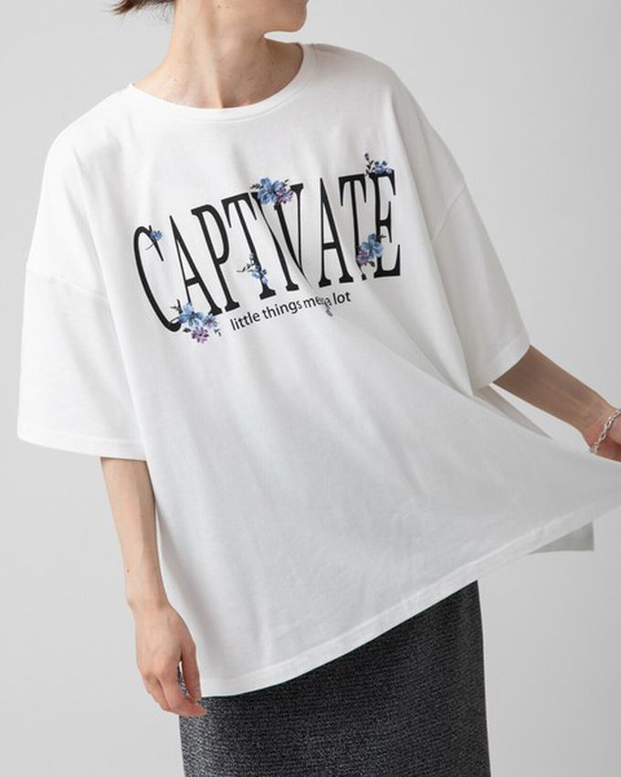 日本 gleam - 花朵刺繡英文標語天竺棉短袖T恤-白