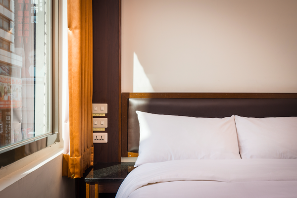 雙星大飯店 ★ 步行3分鐘就到台中火車站