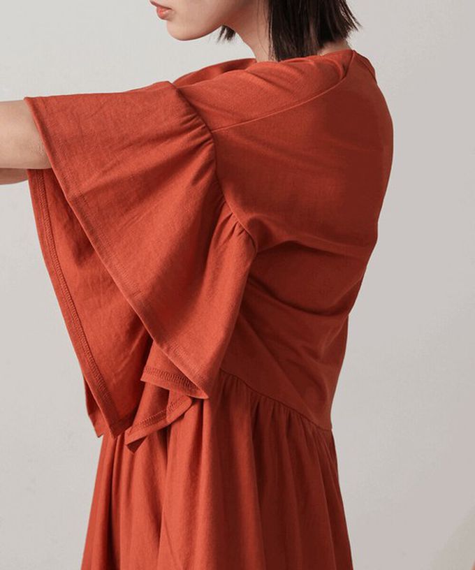 日本 Bab - 透氣嫘縈飄逸大寬袖上衣-黑