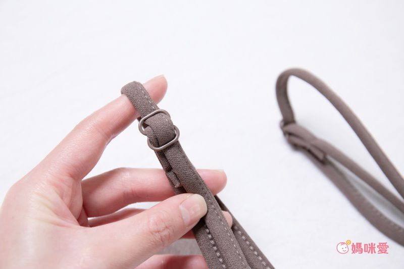 日本 Kobe Lettuce - 休閒簡約V領吊帶裙-黑