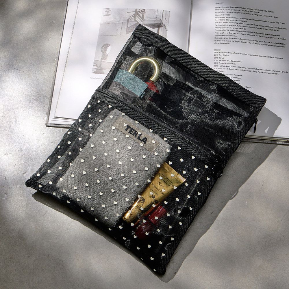 愛心圖案輕巧網狀包中袋-黑 (34x26cm)