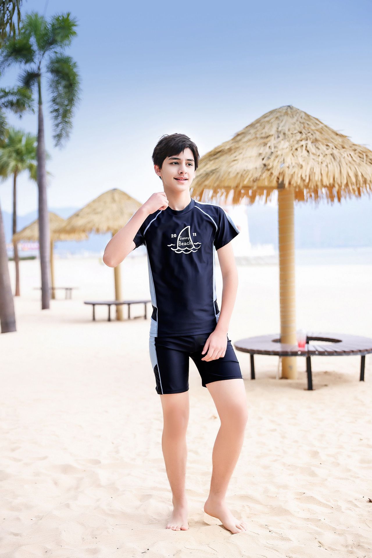 大童男孩短袖泳衣套裝(二件組)-鯊魚鰭-深藍色-泳衣、泳褲