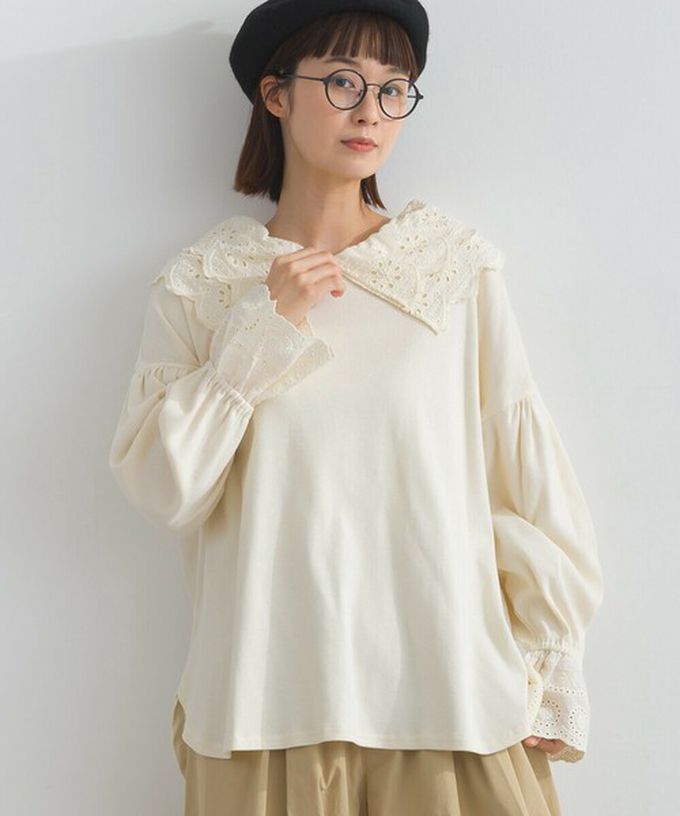 日本 Lupilien - 精緻蕾絲領落肩喇叭袖上衣-米杏