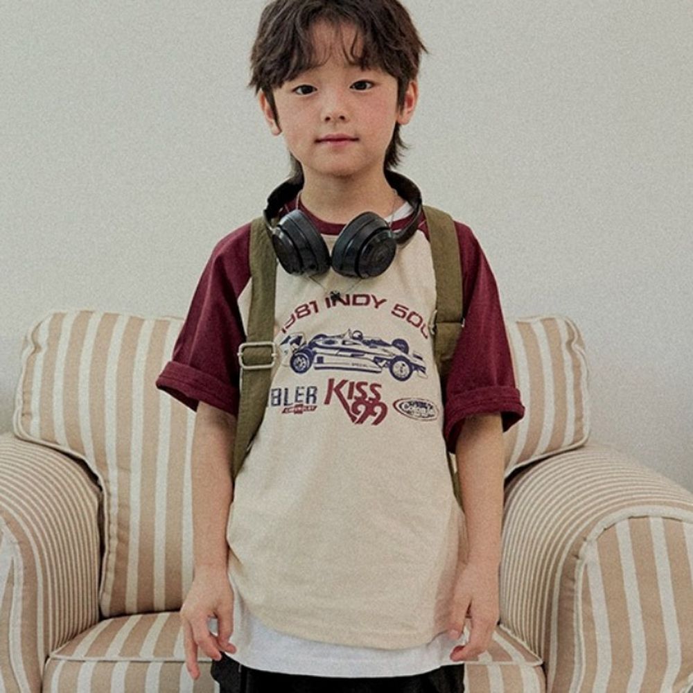 W.S.B. 純棉拼色短袖上衣-復古賽車圖案-米膚X酒紅