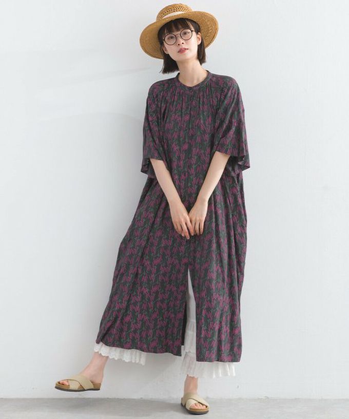 日本 Lupilien - 柔滑嫘縈植物印花寬鬆短袖洋裝-綠x桃