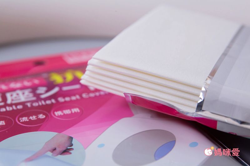 日本代購 - 日本製黏貼式馬桶坐墊紙 輕便隨身包-6枚/包