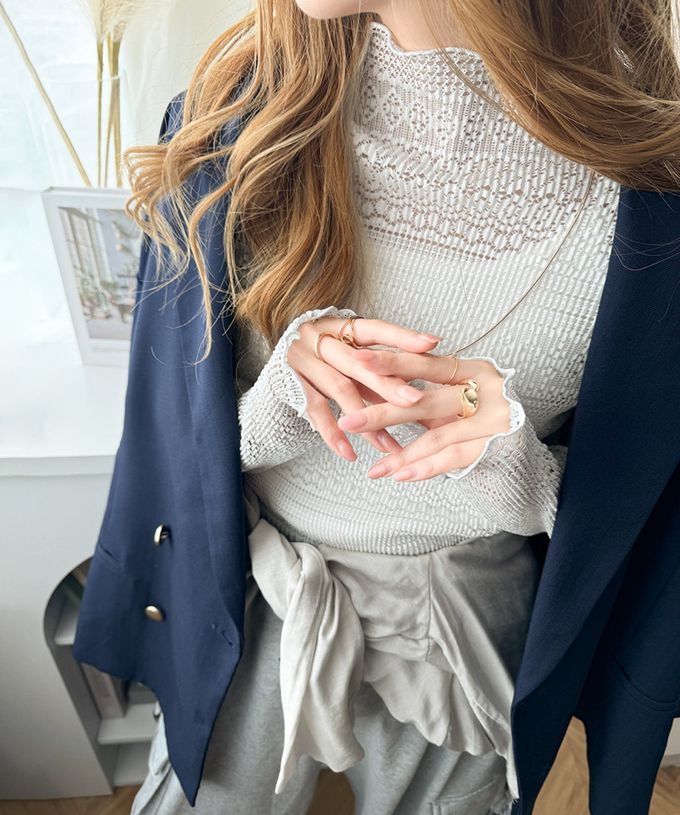 日本 Classical Elf - 鏤空蕾絲木耳邊小高領長袖上衣-炭灰