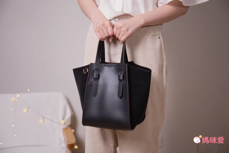 日本 COOCO - 仿皮蝙蝠托特包-氣質杏 (W20*H24*D18.5cm)