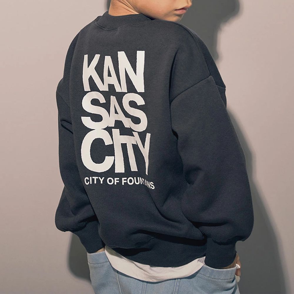 裏起毛個性印花大學T-堪薩斯州-炭黑