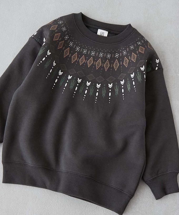 日本 devirock - 熱銷定番 裏起毛落肩大學長袖上衣-北歐圖騰-灰黑