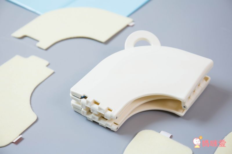 akachan honpo - 折疊式輔助便座-黃色