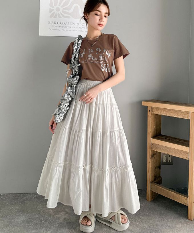 日本 Classical Elf - mily bilet 燙銀俏麗印花短袖上衣-黑