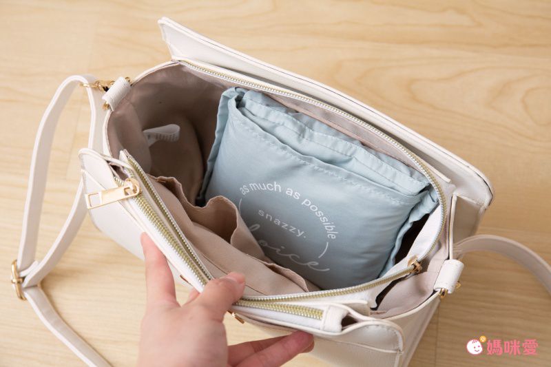 日本代購 - 超大容量保冷購物袋(可折疊收納)-英文線條-石英粉-24L/耐重15kg