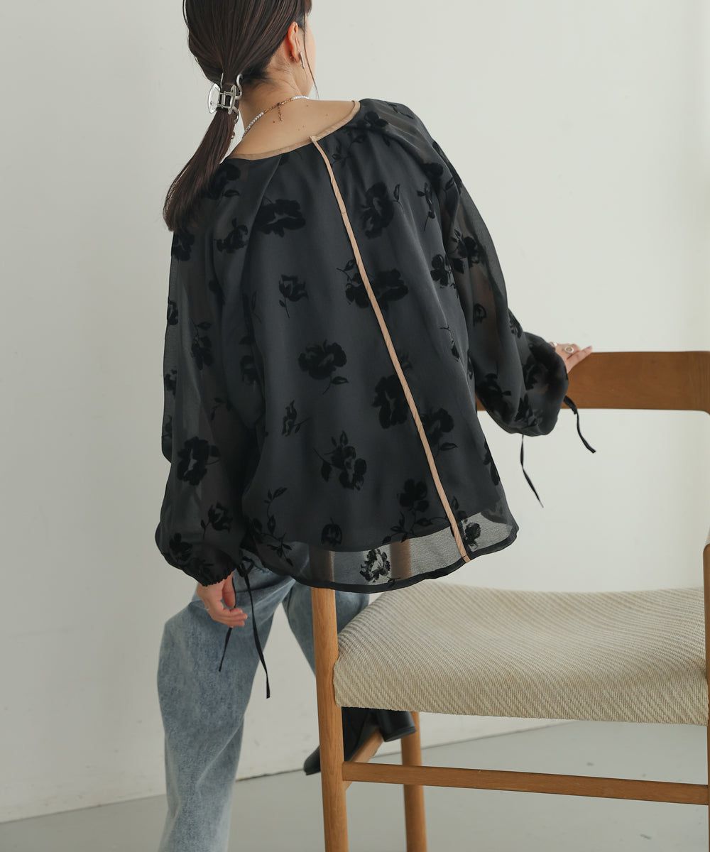 日本 Bab - 緹花透感泡泡長袖上衣-黑