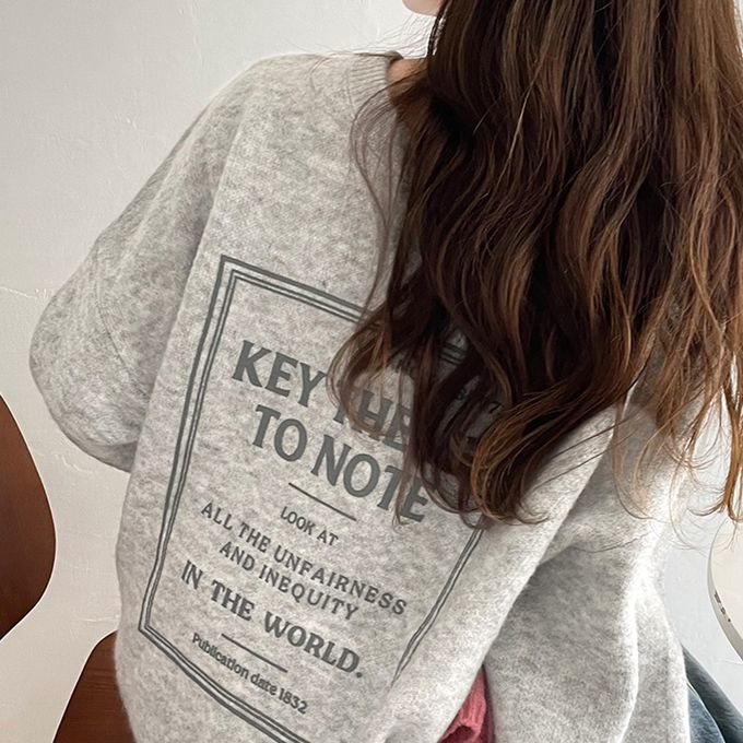 日本 Classical Elf - 前後2way 搶眼標誌印花針織上衣-煙燻藍