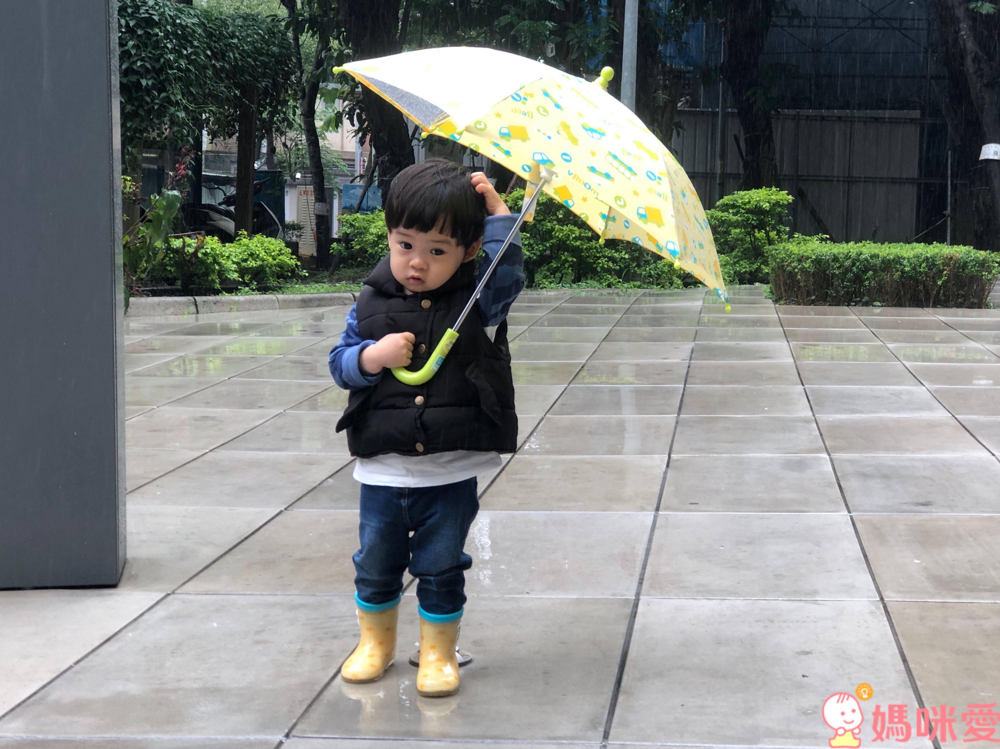 akachan honpo - 雨鞋-汽車-藍色