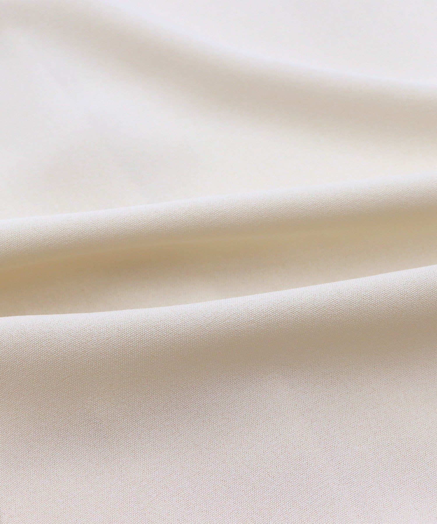 日本 BLUE EAST - 氣質V領珍珠釦短袖襯衫-淺米杏