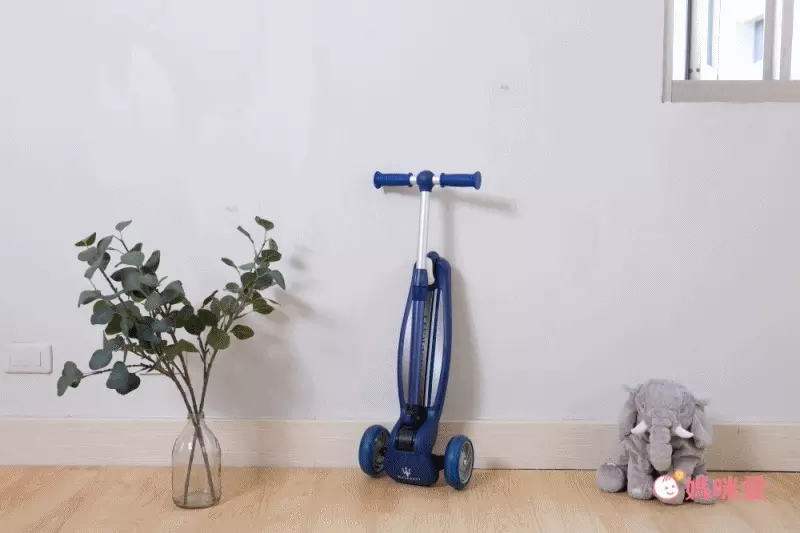 Maserati - 瑪莎拉蒂授權滑板車-藍色-(發光輪+可折疊)