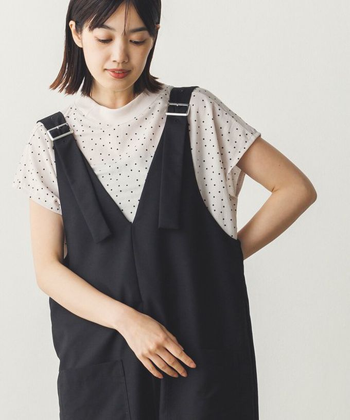 日本 Sans Souci 34+ - 接觸涼感 圓弧百搭法式袖上衣-圓點-黑