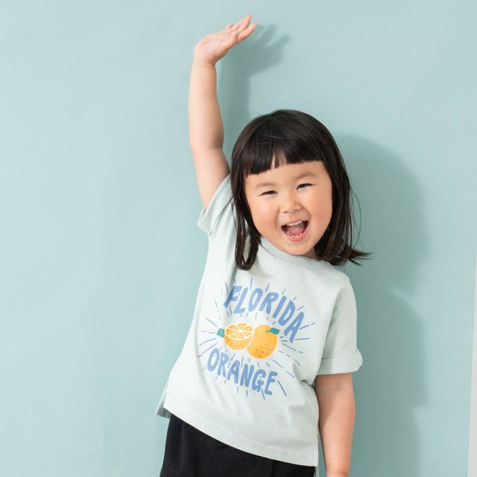 日本 petit main - 100%棉 開衩印花短袖上衣-清新橘子-薄荷綠