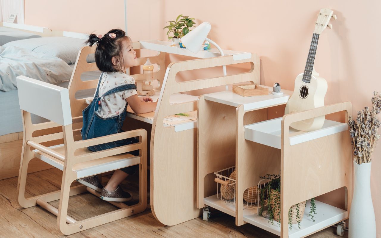 走走家具 - 兒童成長桌椅(含一桌一椅)-短版-內斂橘 (75 / 64 / 69 (cm))