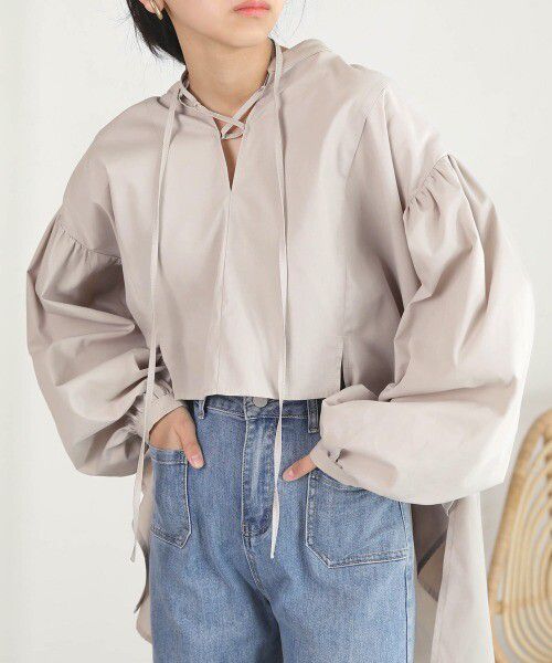 日本 Bab - 前短後長設計感綁帶上衣-簡約白