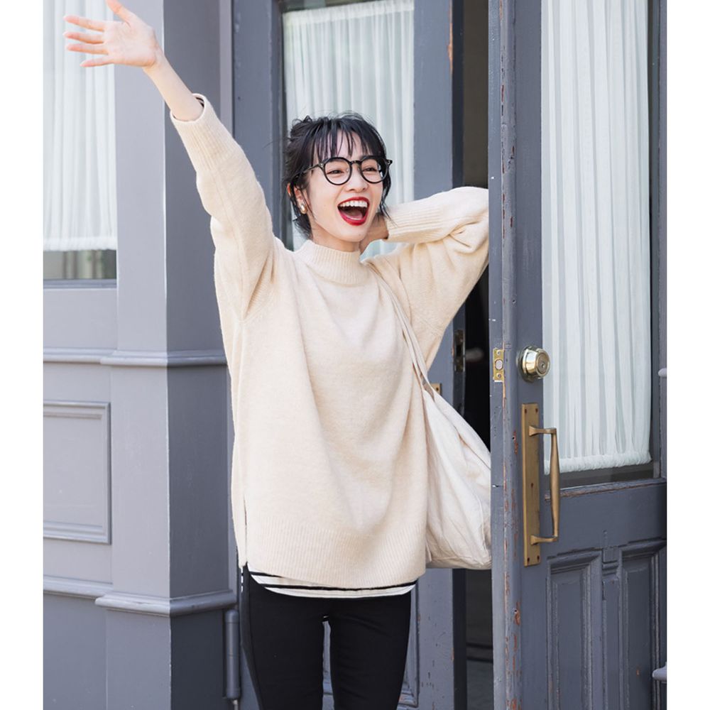 日本 COCA - 柔軟小高領顯瘦針織毛衣-米
