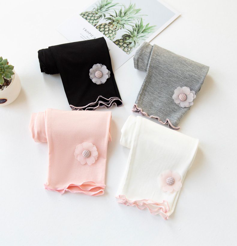 FANMOU - 莫代爾透氣七分內搭褲-甜美花朵-灰色-滾邊顏色隨機