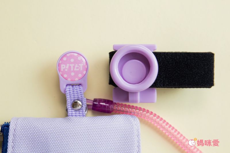 日本文具 SONIC - 悠遊卡/零錢包伸縮磁吸吊飾-迷彩 (8.5x16cm)